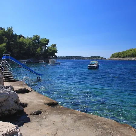Apartments By The Sea Grscica, Korcula - 169 Apartment Prizba