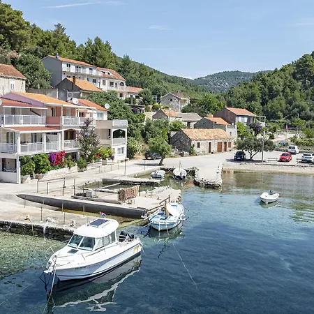 Apartments By The Sea Grscica, Korcula - 169 Apartment Prizba